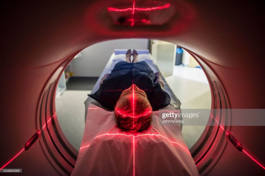 vêtements pour scanner abdominal